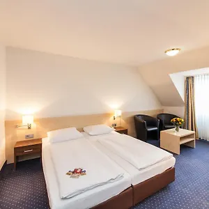 Mercure Airport Hotel
